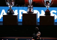 ayx.com-施特拉斯堡主帅赞扬球队表现，展望未来(勒沃库森10奥格斯堡)