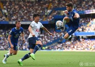 爱游戏官网-五次射门三球入网，强队毫不留情取胜