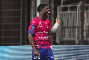 爱游戏体育-包含迪斯堡球队表现出色，逆袭成为当前联赛焦点的词条